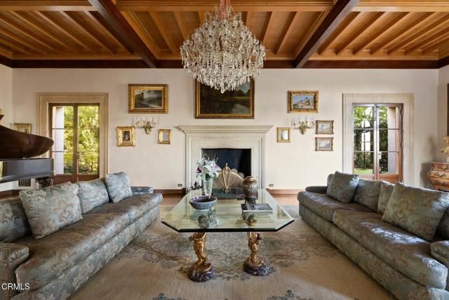 262 S San Rafael Avenue, Pasadena, CA 91105