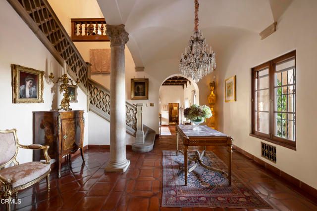 262 S San Rafael Avenue, Pasadena, CA 91105