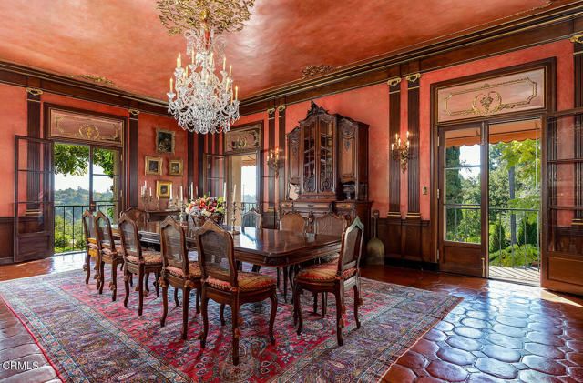 262 S San Rafael Avenue, Pasadena, CA 91105