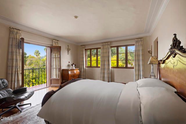 262 S San Rafael Avenue, Pasadena, CA 91105