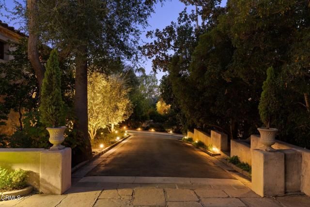 262 S San Rafael Avenue, Pasadena, CA 91105