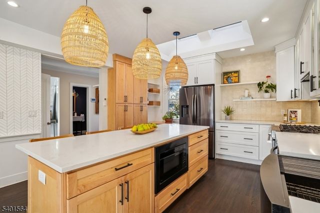 346 Elmwood Ave, Maplewood Twp., NJ 07040