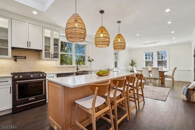 346 Elmwood Ave, Maplewood Twp., NJ 07040