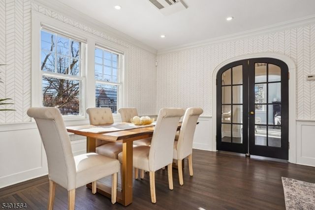 346 Elmwood Ave, Maplewood Twp., NJ 07040