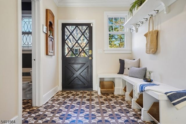 346 Elmwood Ave, Maplewood Twp., NJ 07040