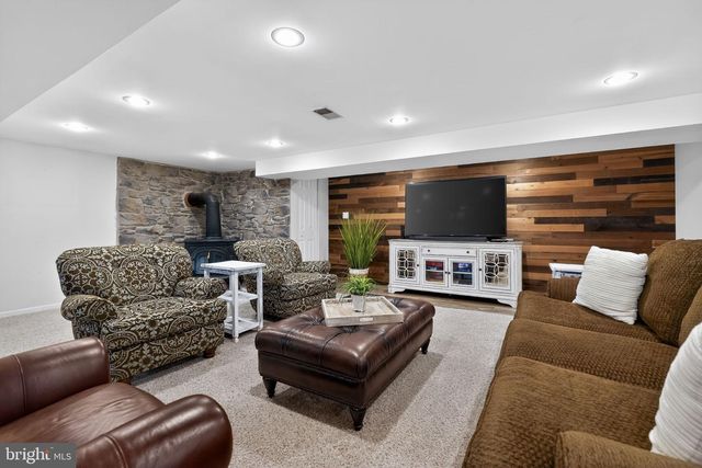 83 HERSHEL ST, Feasterville Trevose, PA 19053