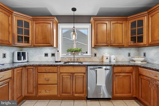 83 HERSHEL ST, Feasterville Trevose, PA 19053