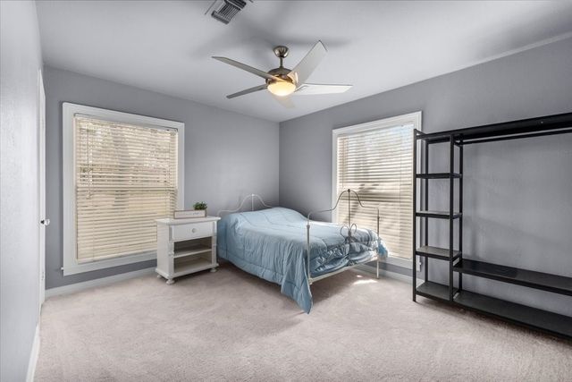 1313 W Sanford Street, Arlington, TX 76012