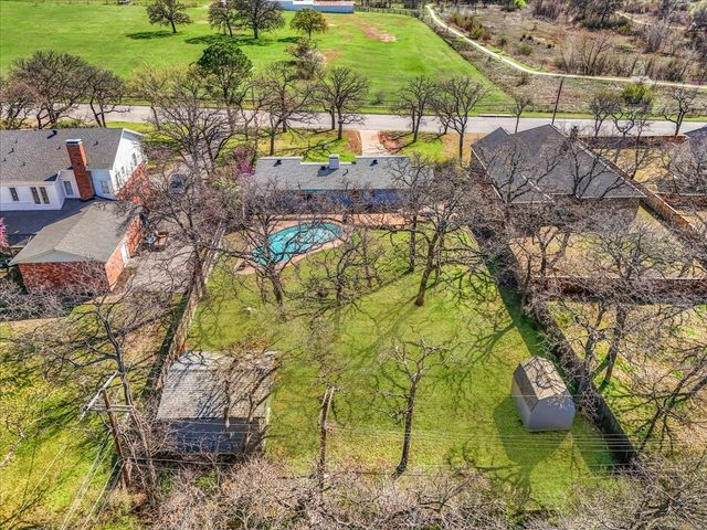 1313 W Sanford Street, Arlington, TX 76012