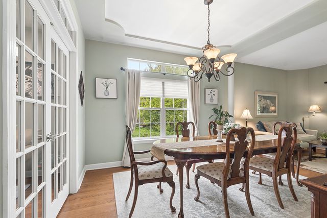 12013 S 76th Avenue, Palos Heights, IL 60463