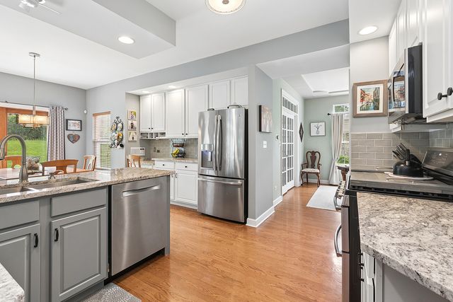 12013 S 76th Avenue, Palos Heights, IL 60463