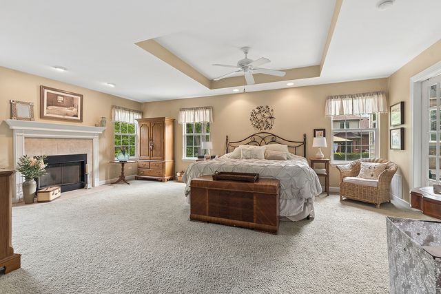 12013 S 76th Avenue, Palos Heights, IL 60463