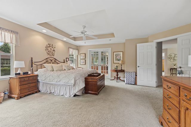 12013 S 76th Avenue, Palos Heights, IL 60463