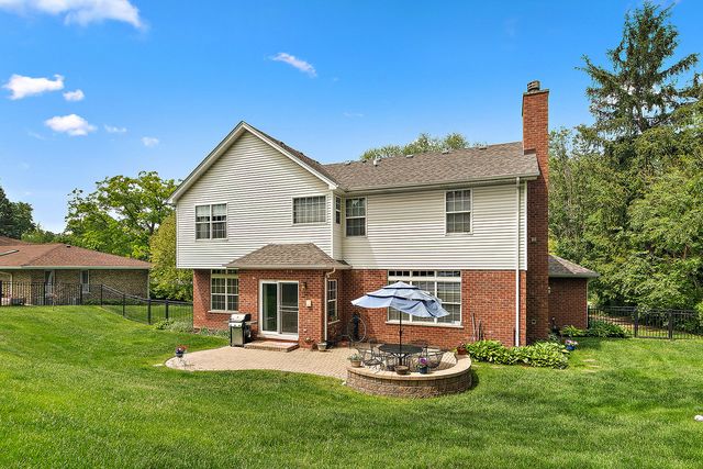 12013 S 76th Avenue, Palos Heights, IL 60463