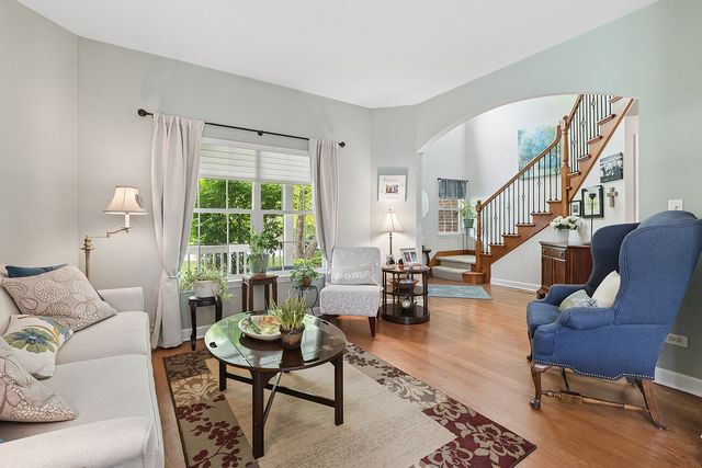 12013 S 76th Avenue, Palos Heights, IL 60463