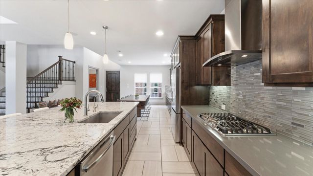 19 Gracenote Place, Tomball, TX 77375