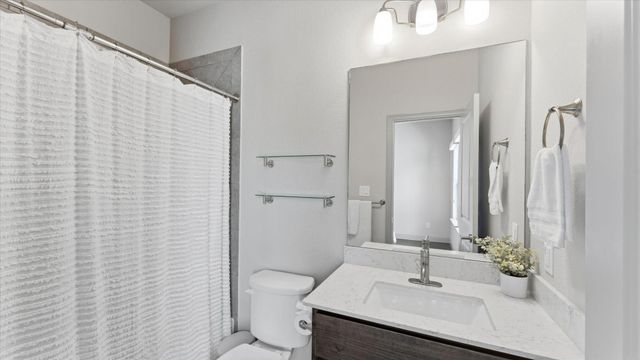 19 Gracenote Place, Tomball, TX 77375