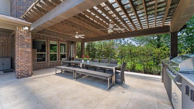 19 Gracenote Place, Tomball, TX 77375