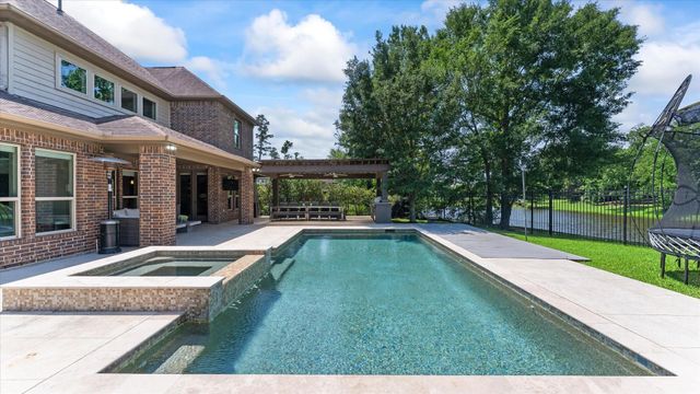 19 Gracenote Place, Tomball, TX 77375