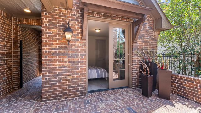 19 Gracenote Place, Tomball, TX 77375