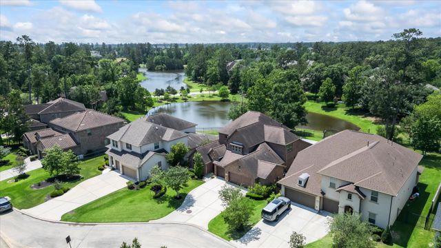 19 Gracenote Place, Tomball, TX 77375