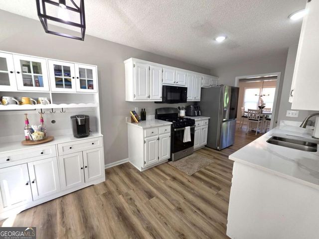 5843 Millers Pond Lane, Powder Springs, GA 30127