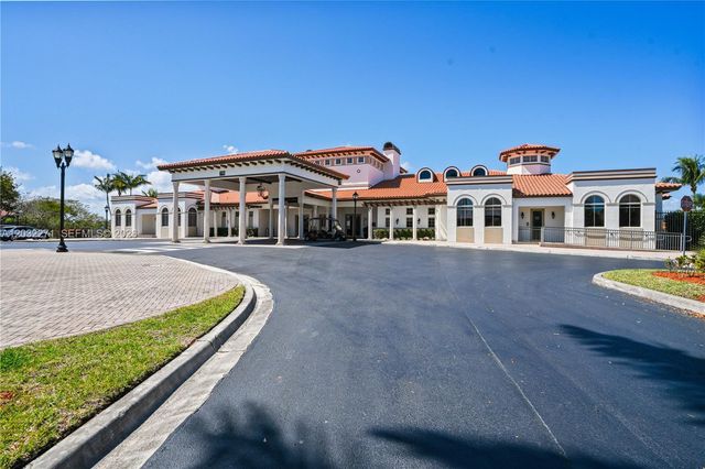 7427 SW 189th St, Cutler Bay, FL 33157