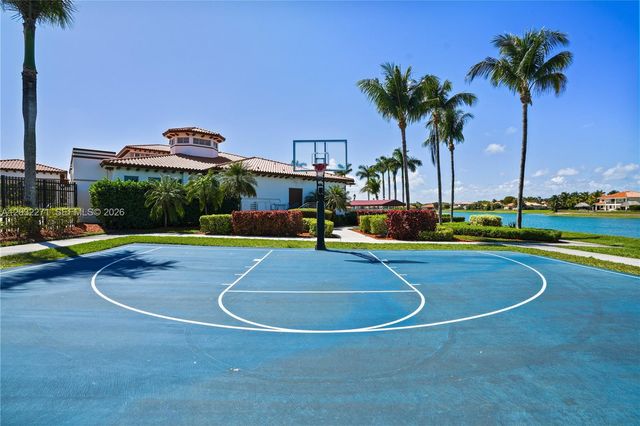 7427 SW 189th St, Cutler Bay, FL 33157