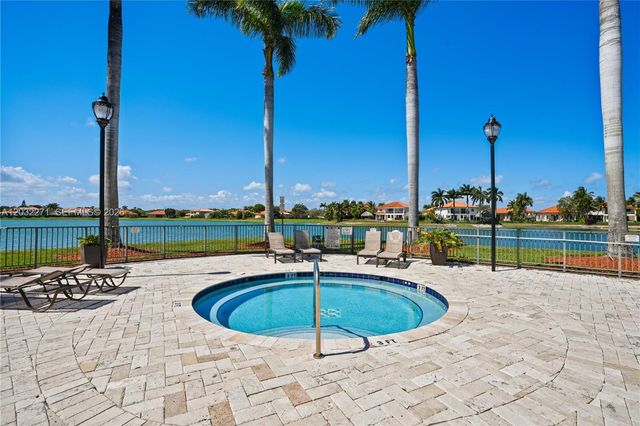 7427 SW 189th St, Cutler Bay, FL 33157