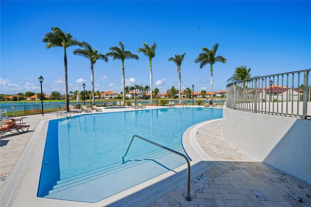 7427 SW 189th St, Cutler Bay, FL 33157