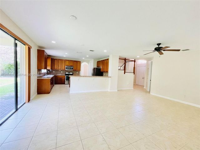 7427 SW 189th St, Cutler Bay, FL 33157