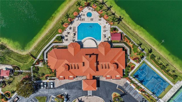 7427 SW 189th St, Cutler Bay, FL 33157