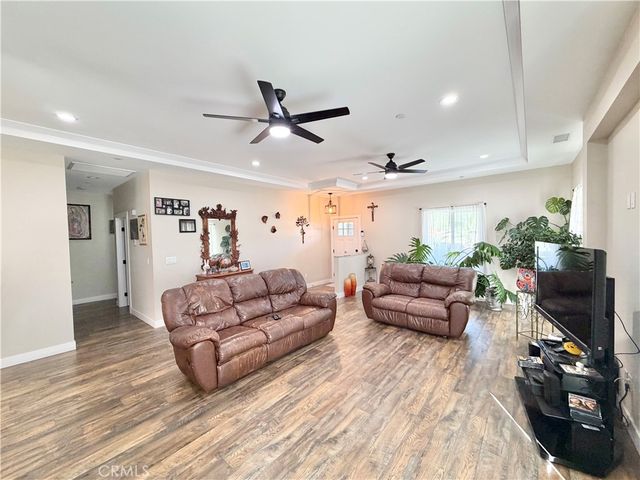 845 S San Jacinto Street, Hemet, CA 92543