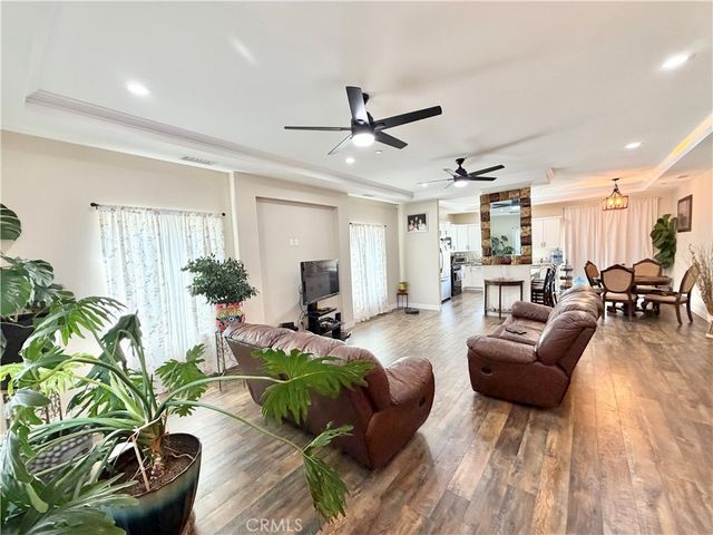 845 S San Jacinto Street, Hemet, CA 92543