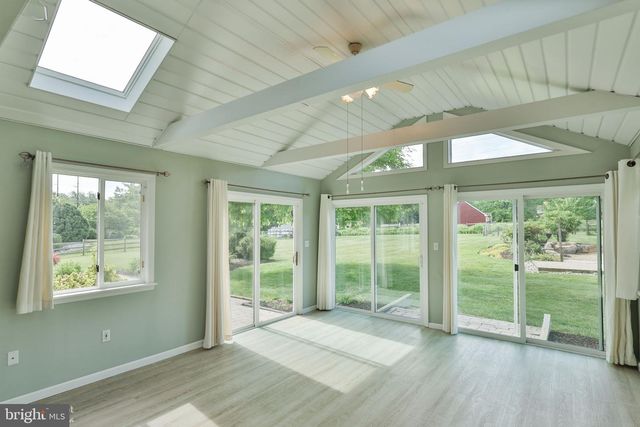4074 OLD SENTRY RD, Allentown, PA 18104