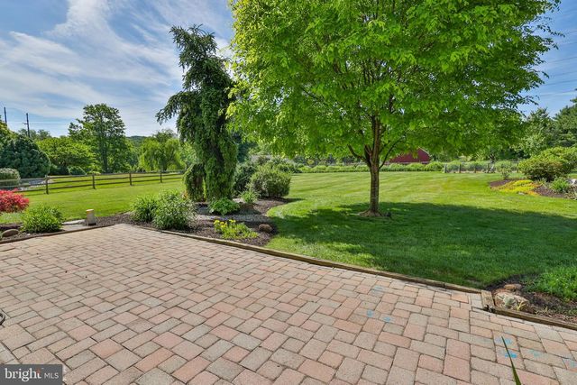 4074 OLD SENTRY RD, Allentown, PA 18104
