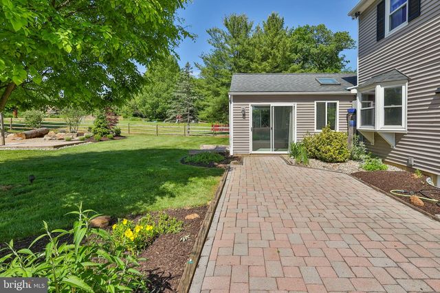 4074 OLD SENTRY RD, Allentown, PA 18104