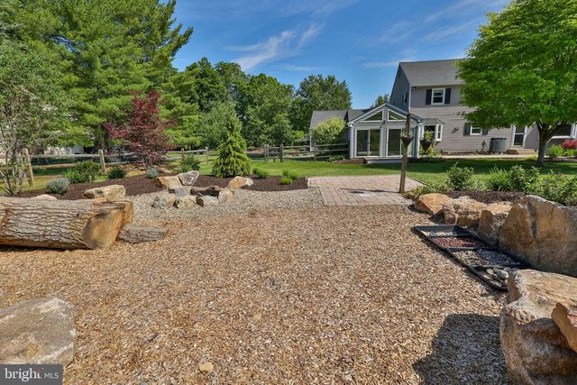 4074 OLD SENTRY RD, Allentown, PA 18104