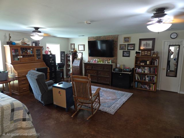 450 Pennington Street, Lovelady, TX 75851