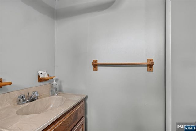 38 Hackensack Street, Wood Ridge, NJ 07075