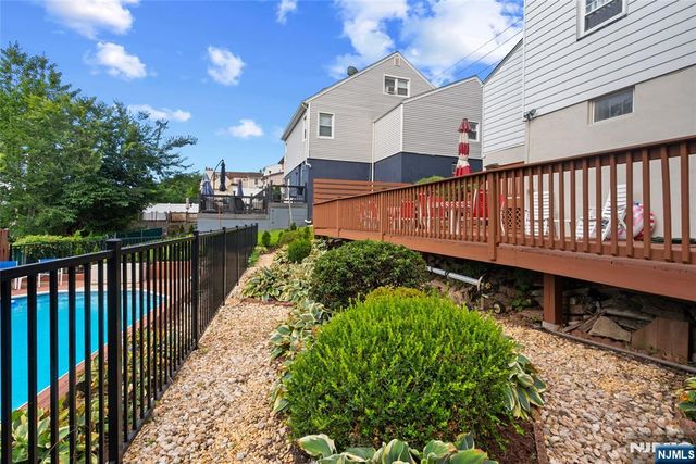 38 Hackensack Street, Wood Ridge, NJ 07075