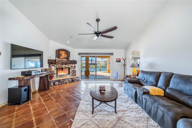 10727 S Blue Water Bay, Mohave Valley, AZ 86440