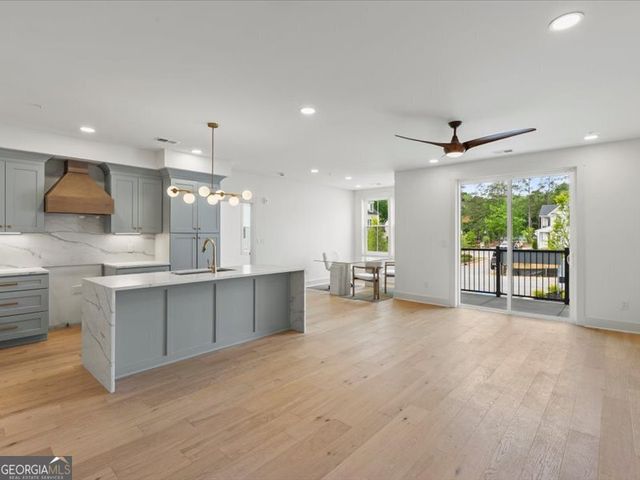 1050 Blair Lane 102, Peachtree City, GA 30269