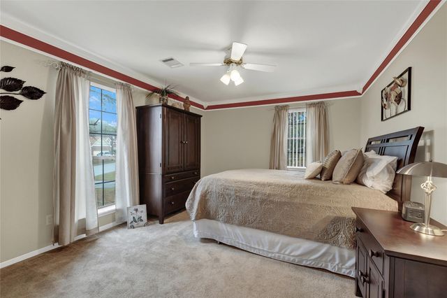 208 Quail Creek DR, San Marcos, TX 78666