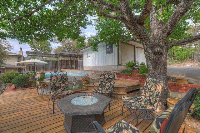 208 Quail Creek DR, San Marcos, TX 78666