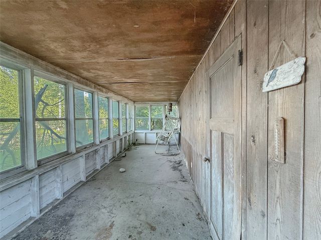 1602 E 32nd Street, Des Moines, IA 50317