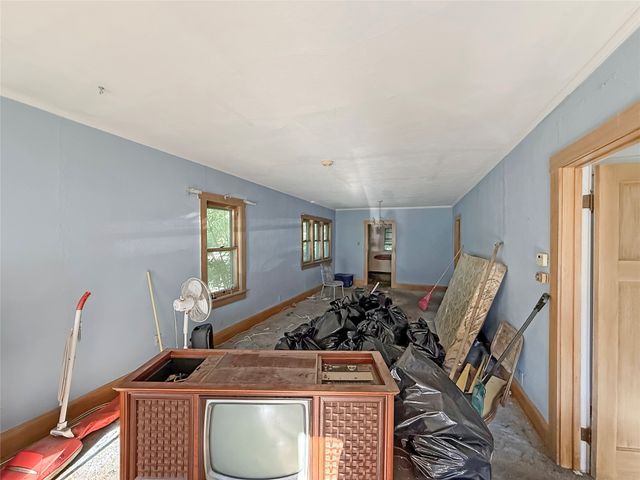 1602 E 32nd Street, Des Moines, IA 50317