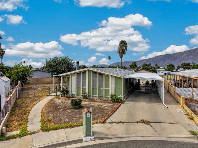 209 Flora vista Street, San Jacinto, CA 92582