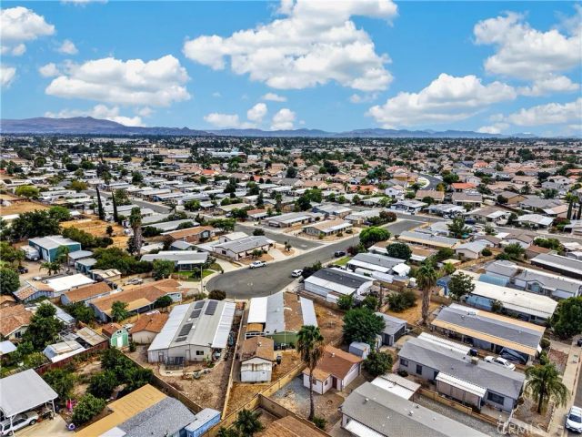 209 Flora vista Street, San Jacinto, CA 92582
