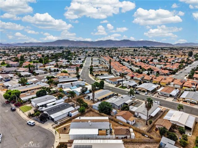 209 Flora vista Street, San Jacinto, CA 92582